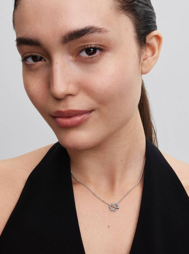 Sparkling Infinity Heart Collier Necklace